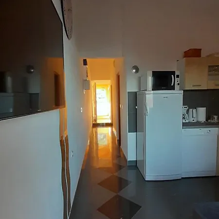 Apartmani Ivankovic Karlobag Habitación foto