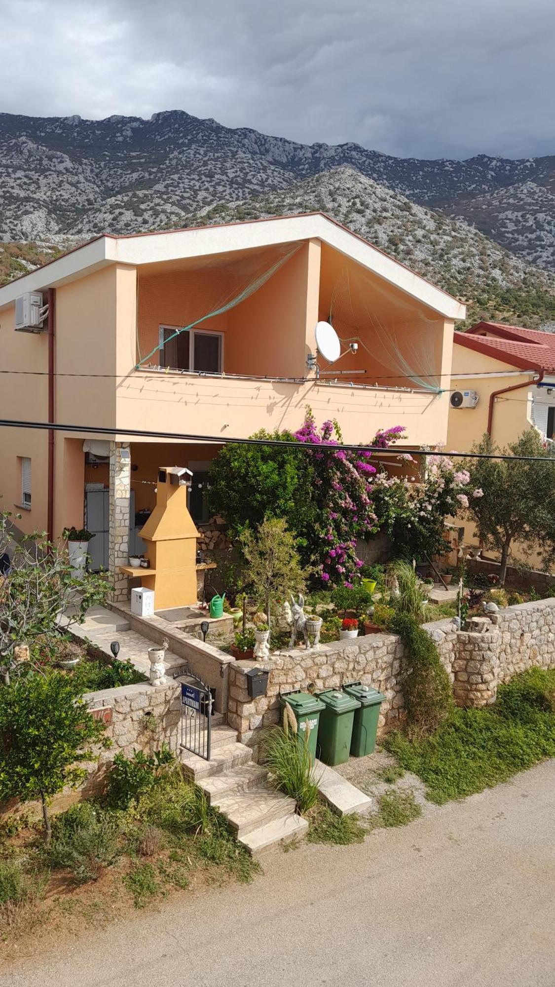 Apartment Ivankovic Karlobag